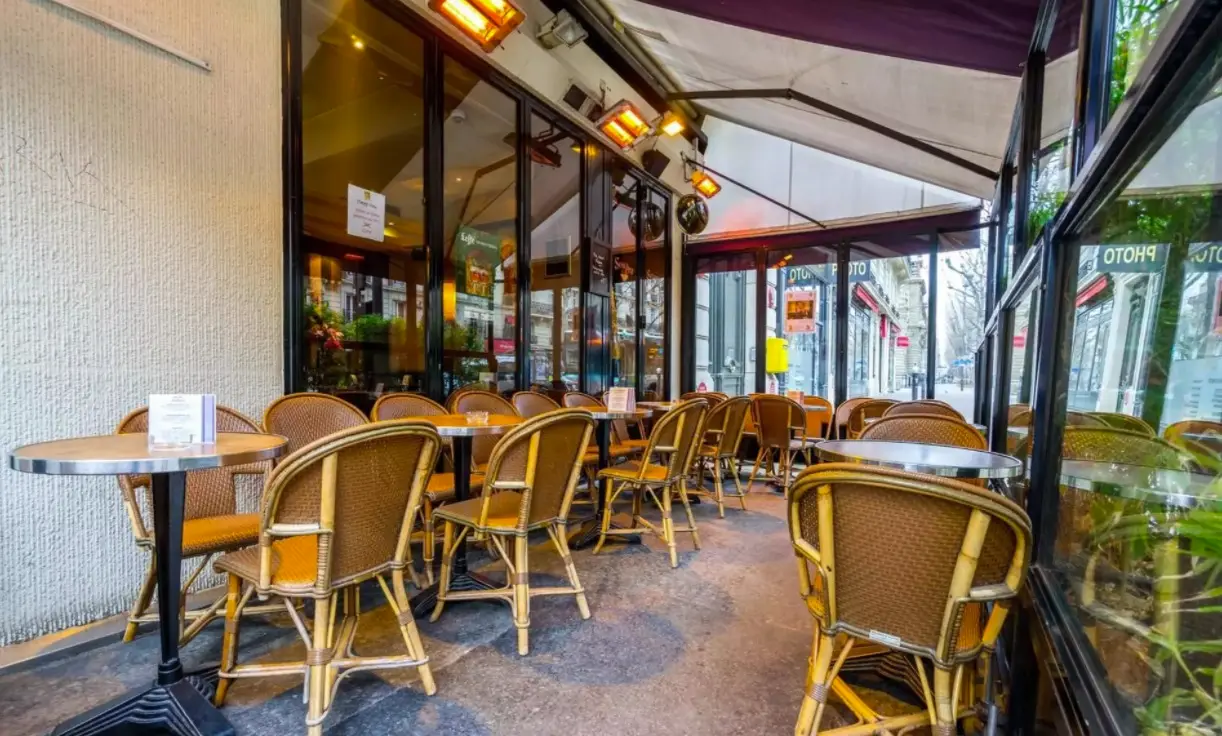 Mucha Café, salle de réception, Paris 7e, jusqu'à 120 personnes — photo 2