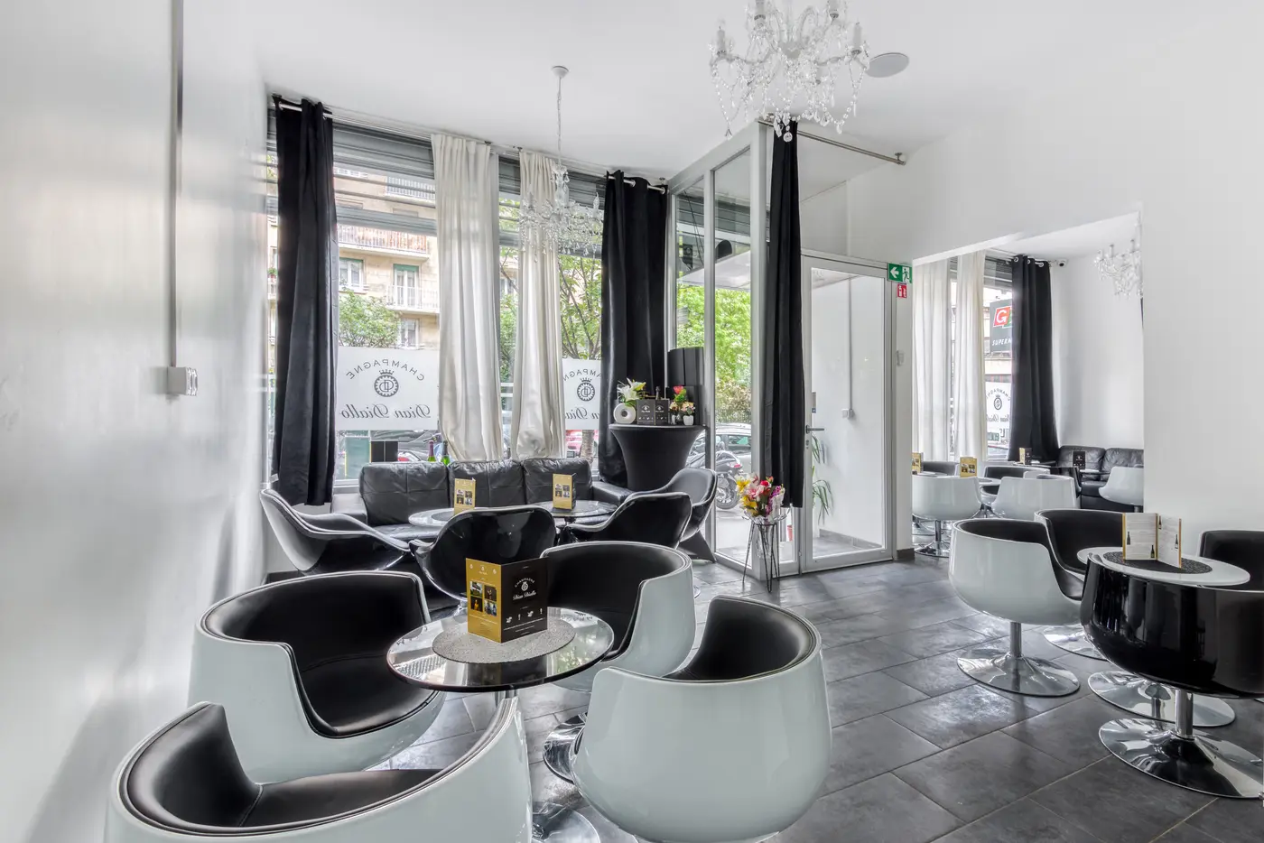 VIP Lounge DD, Paris 20e